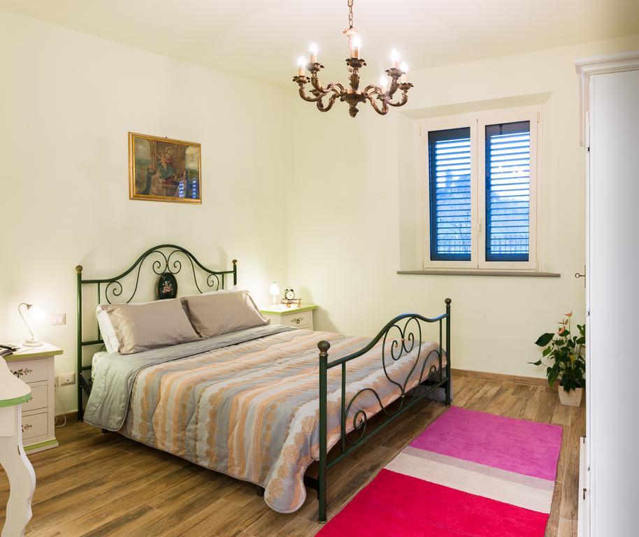 Agriturismo Casa Rosa ลุคคา ห้อง รูปภาพ